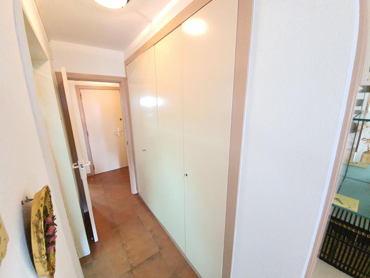 Apartamento Royal Marine Deluxe Rosas Exterior foto